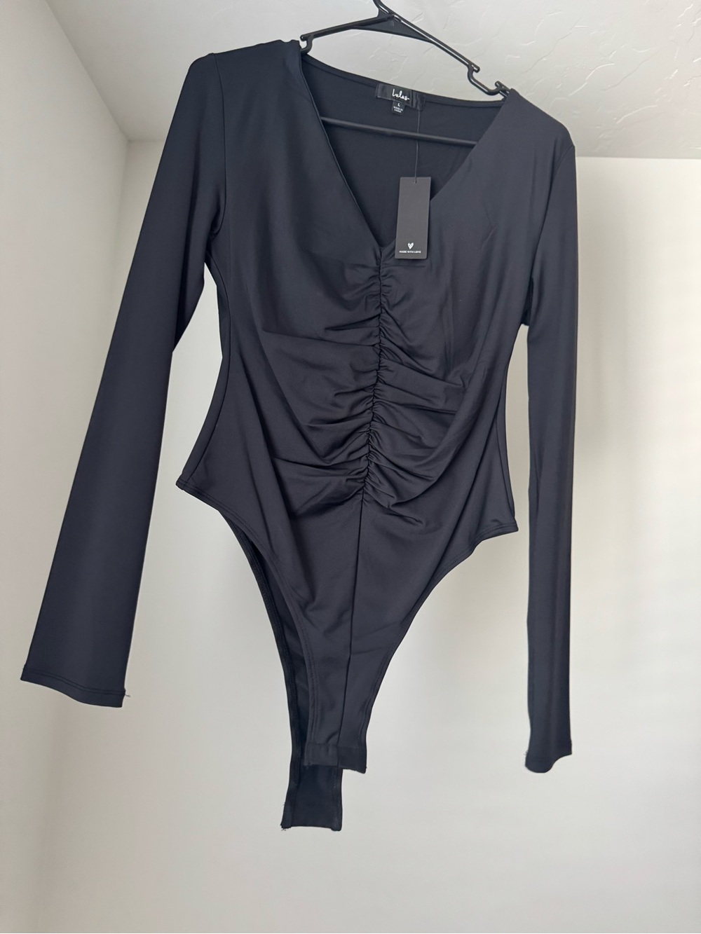 Lulu's Black Long-Sleeve Ruched V-Neck Bodysuit